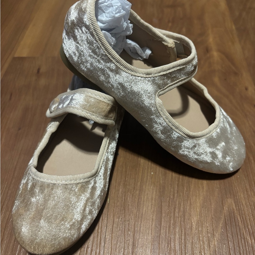 Cream Textured Mary Jane Dress Shoes